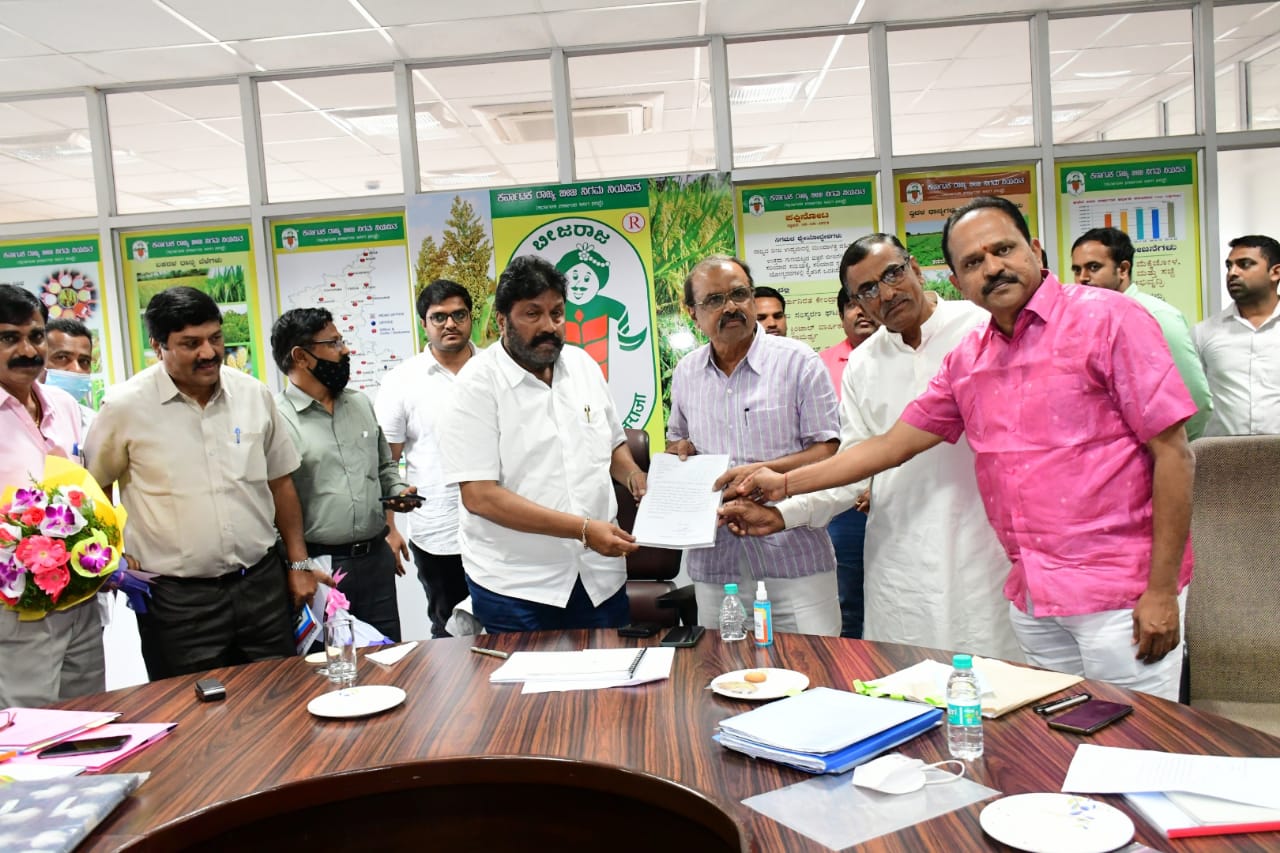 ಕರ್ನಾಟಕ ಬೀಜ ನಿಗಮ ತರಕಾರಿ ಬೀಜಗಳನ್ನೂ ಉತ್ಪಾದಿಸಲಿ:ಬಿ.ಸಿ.ಪಾಟೀಲ್
