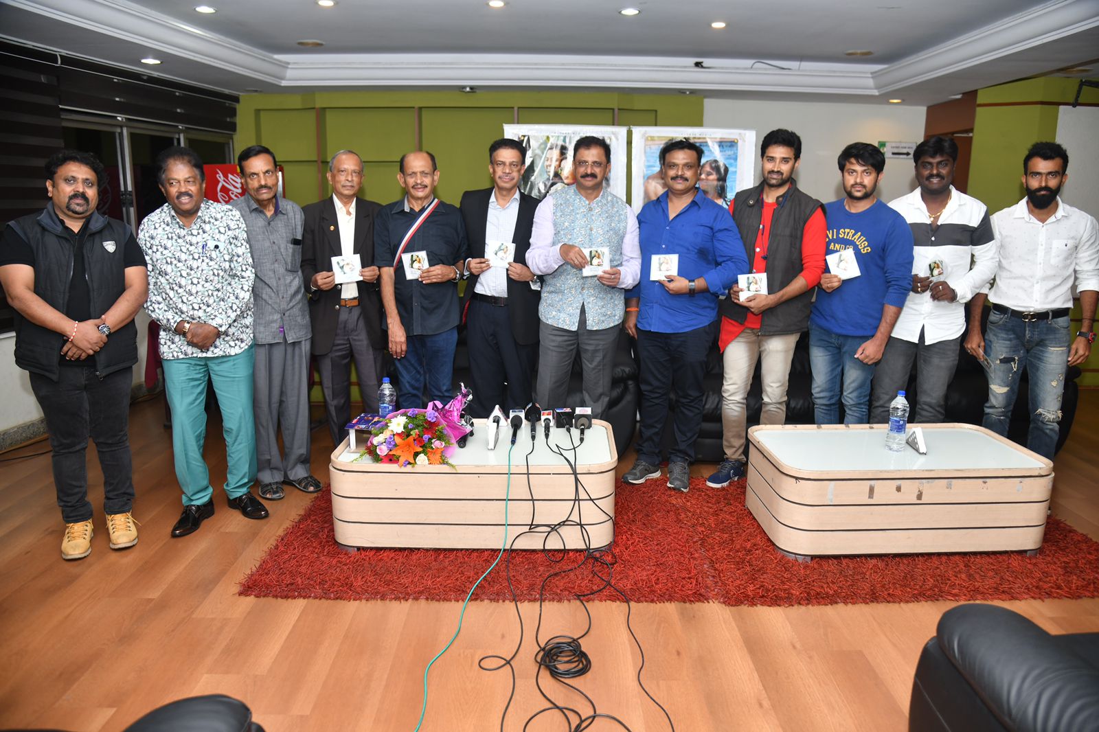“ಎರಡುಸಾವಿರದ ಇಪ್ಪತ್ತು ಗೋಪಿಕೆಯರು” ಹಾಡುಗಳ ರಿಲೀಸ್ ಮಾಡಿದ ಪೊಲೀಸ್ ಅಧಿಕಾರಿ ರವಿಕಾಂತೇಗೌಡ..!