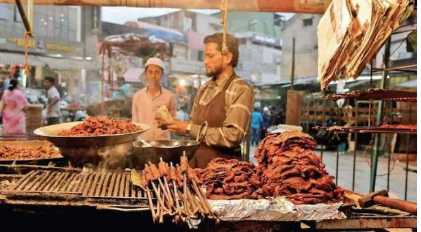 ರಸ್ತೆ ಬದಿ ಮಾಂಸಾಹಾರ ಮಾರುವುದು ಭೂಕಬಳಿಕೆಗೆ ಸಮ ಎಂದ ಗುಜರಾತ್ ಸಚಿವ