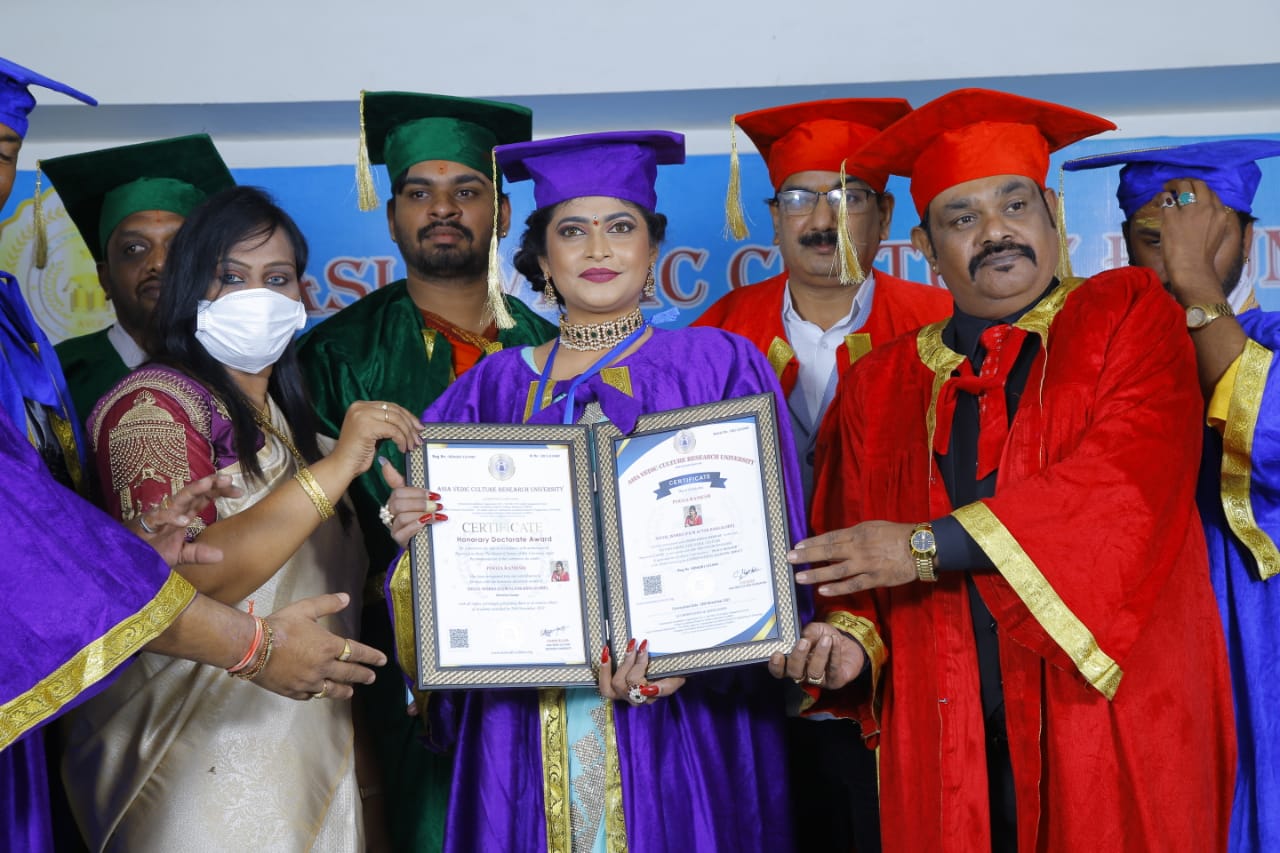 ಸಾಧನೆಯ ಹಾದಿಯಲ್ಲಿ ಸಾಗುತ್ತಿರುವ ನಟಿ ಪೂಜಾ ರಮೇಶ್ ಗೆ ಡಾಕ್ಟರೇಟ್ ಗೌರವ..!