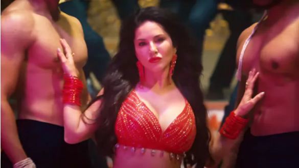 ಅಸಭ್ಯವಾಗಿ ನೃತ್ಯಮಾಡಿದ್ರಾ ಸನ್ನಿ ಲಿಯೋನ್..?? ಅರ್ಚಕರ ಆಕ್ರೋಶಕ್ಕೆ ಕಾರಣವೇನು..??