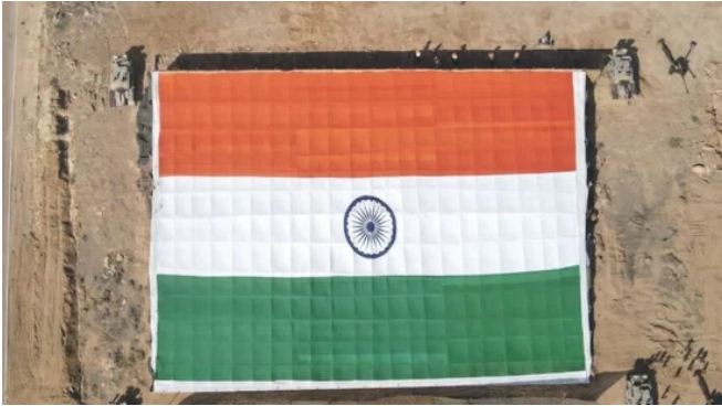 India's largest Khadi flag unveiled Saaksha Tv