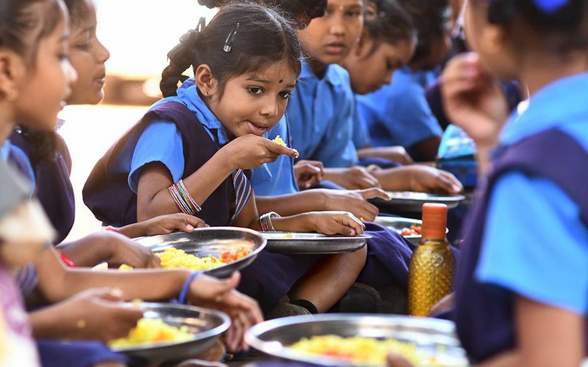 ವಿದ್ಯಾರ್ಥಿಗಳಿಗೆ ಅಹಾರ ಧಾನ್ಯ ವಿತರಿಸಲು ಶಿಕ್ಷಣ ಇಲಾಖೆ ಸೂಚನೆ…