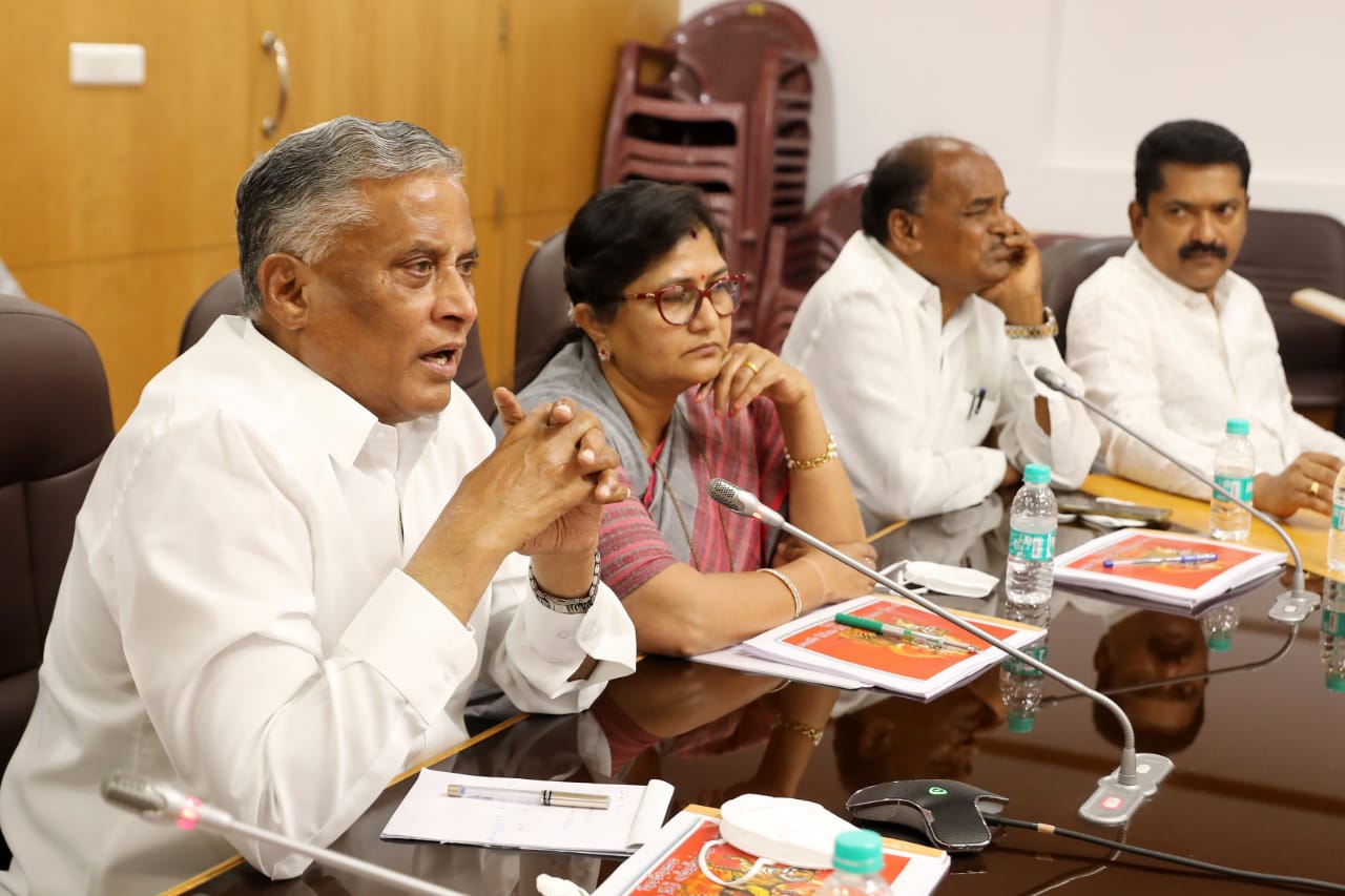 Politics : ಶ್ರೀಮಲೆ ಮಹದೇಶ್ವರಸ್ವಾಮಿ ಕ್ಷೇತ್ರಾಭಿವೃದ್ಧಿ ಪ್ರಾಧಿಕಾರದ ಜೊತೆಗೆ ಶಿವರಾತ್ರಿ ಕಾಯ೯ಕ್ರಮಗಳ ಪೂವ೯ಸಿದ್ದತೆ ಕುರಿತು ವಿ ಸೋಮಣ್ಣ ಸಭೆ