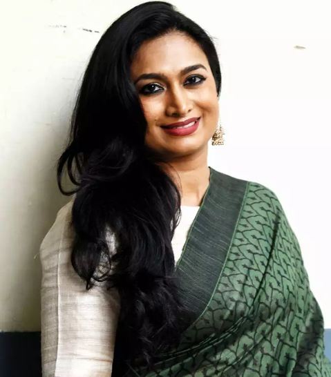 ಮಹಿಳಾ ಪ್ರಧಾನ ಸಿನಿಮಾದಲ್ಲಿ ‘ಸಿಂಪಲ್ ಬೆಡಗಿ’ ಶ್ವೇತಾ ಶ್ರೀವಾತ್ಸವ್… ಸಂಭಾವನೆ ಎಷ್ಟು ಗೊತ್ತಾ..??