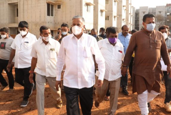 bengalore- minister v somanna Inspection of multi-storey buildings saaksha tv