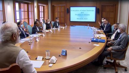 ಉಕ್ರೇನ್ ಬಿಕ್ಕಟ್ಟು – ಪರಿಸ್ಥಿತಿ ಅವಲೋಕಿಸಲು  ಪ್ರಧಾನಿ ನೇತೃತ್ವದಲ್ಲಿ ಸತತ  ಸಭೆ