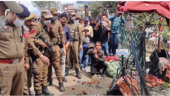 Jammu and Kashmir: ತರಕಾರಿ ಮಾರುಕಟ್ಟೆಯಲ್ಲಿ ಸ್ಪೋಟ ಸಂಭವಿಸಿ, ಒರ್ವ ಮೃತ 14 ಮಂದಿಗೆ ಗಾಯ