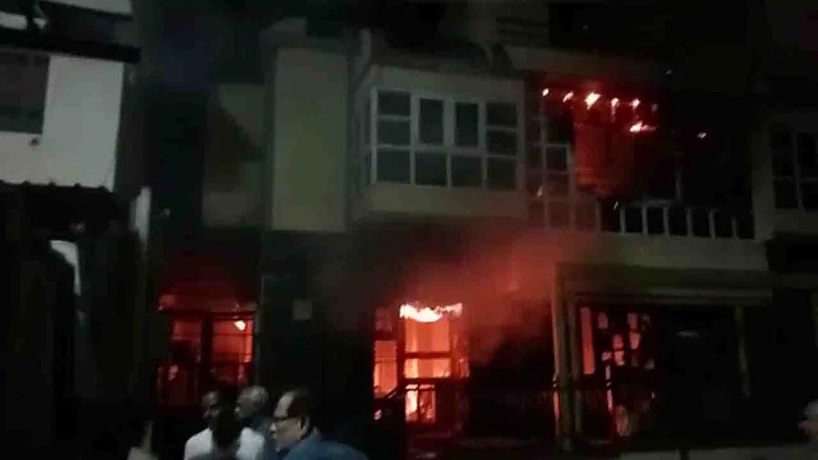 ಎ ಸಿ ಸ್ಪೋಟಗೊಂಡು ಕುಟುಂಬದ ನಾಲ್ವರ ದಾರುಣ ಸಾವು