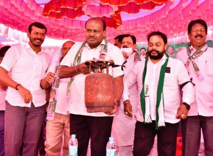 h d kumaraswamy tweet about price hike saaksha tv