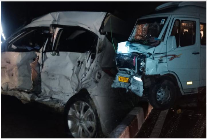 ನಸುಕಿನ ಜಾವ ಕುಣಿಗಲ್ ಬಳಿ ಅಪಘಾತ, ಸ್ಥಳದಲ್ಲೇ ಇಬ್ಬರ ಸಾವು…