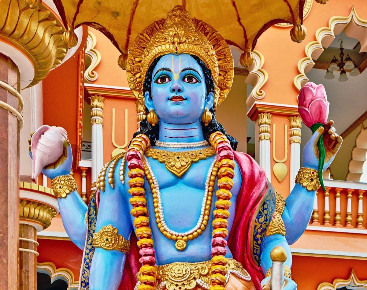 ಶ್ರೀಹರಿಯ ಈ 10 ಮಂತ್ರಗಳನ್ನು ನಿಯಮಿತವಾಗಿ ಪಠಿಸಿದರೆ 24 ಗಂಟೆಯಲ್ಲಿ ಇದರ ಪರಿಣಾಮಕಾರಿ ಪ್ರಭಾವದಿಂದ ಜೀವನವೇ ಬದಲಾಗುತ್ತದೆ..!