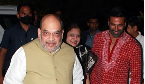 ಪೃಥ್ವಿರಾಜ್ ಸಿನಿಮಾ ನೋಡಿ , ಪತ್ನಿಗೆ ‘ಚಲೆಯೇ ಹುಕುಂ’ ಎಂದರು ಅಮಿತ್ ಶಾ..!!