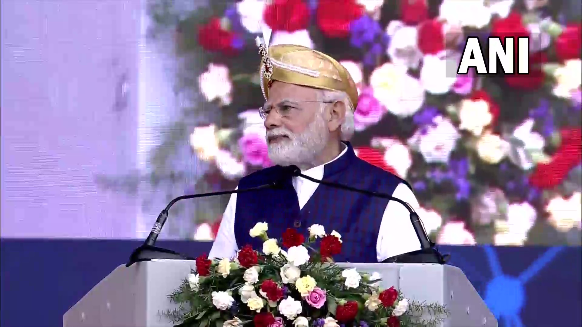 ಬೆಂಗಳೂರಿನಲ್ಲಿ ಪ್ರಧಾನಿ – ಹಲವು ಅಭಿವೃದ್ದಿ ಯೋಜನೆಗಳಿಗೆ ಪ್ರಧಾನಿ ಶಂಕುಸ್ಥಾಪನೆ…