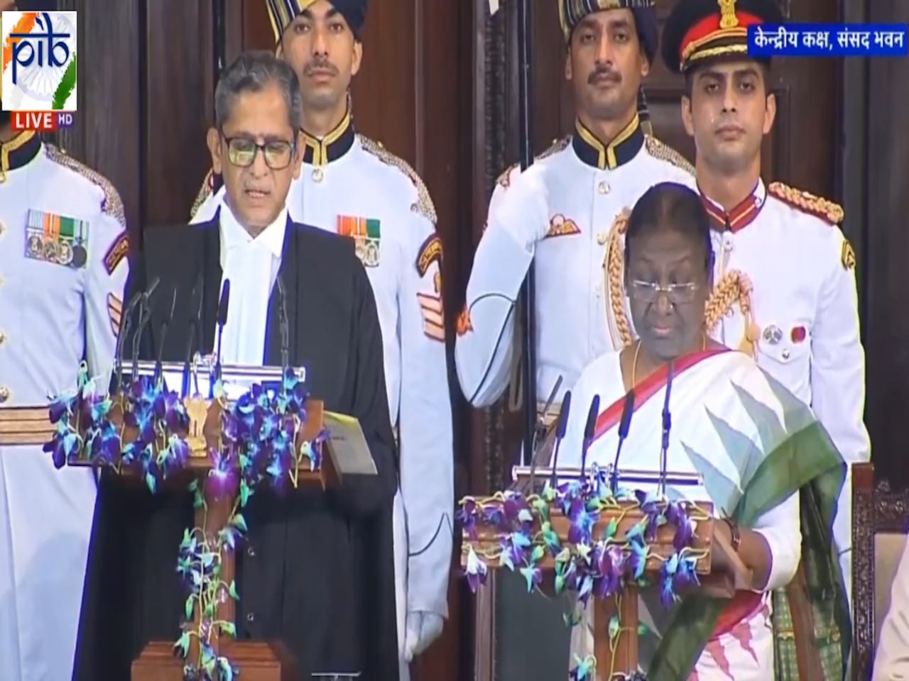 Draupadi Murmu – ದೇಶದ 15ನೇ ರಾಷ್ಟ್ರಪತಿಯಾಗಿ ದ್ರೌಪದಿ ಮುರ್ಮು ಪ್ರಮಾಣ ವಚನ ಸ್ವೀಕಾರ…