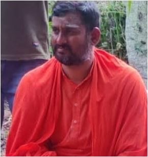 Chitradurga Bus accident Basavaprabhu Swamiji injured saaksha tv