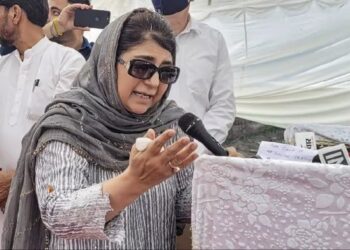 Mehbooba Mufti – ಕಾಶ್ಮೀರದ ಮಾಜಿ ಮುಖ್ಯಮಂತ್ರಿ ಮೆಹಬೂಬಾ ಮುಫ್ತಿ ಗೃಹಬಂಧನ..