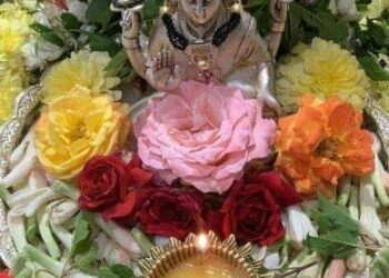 Can widows light a lamp at home?