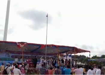 Independence day Anand Singh flag hoisting at Hospet saaksha tv