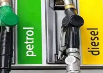 Petrol Diesel price reduced in Dakshina Kannada but remains same in Bengaluru saaksha tv