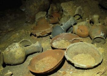 israel cave: ಪ್ರಾಚೀನ ಸಮಾಧಿಗಳಿರುವ  3,300 ವರ್ಷಗಳ ಕಾಲದ ಗುಹೆ ಪತ್ತೆ…  