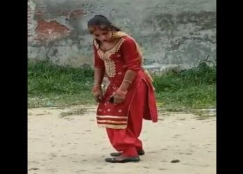 Udta Punjab! ಡ್ರಗ್ಸ್  ತೆಗೆದುಕೊಂಡು  ನಡೆಯಲಾಗದೆ ನಿಂತ ಅಮೃತಸರದ ಯುವತಿ
