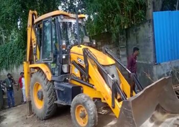 Bengaluru: ಒತ್ತುವರಿಯಲ್ಲಿ ತಾರತಮ್ಯ – ಯಮಲೂರಿನ ಎಫ್ಸಿಲಾನ್ ಬಳಿ  ಜಮೀನು ಮಾಲಿಕರ ಆಕ್ರೋಶ.. 