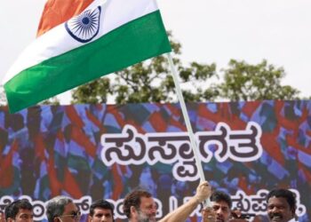 BharatJodoYatra: ಕರ್ನಾಟಕ್ಕೆ ಕಾಲಿಟ್ಟ ಭಾರತ್ ಜೊಡೋ ಯಾತ್ರ – ಗುಂಡ್ಲುಪೇಟೆ ಪಾದಯಾತ್ರೆ…   