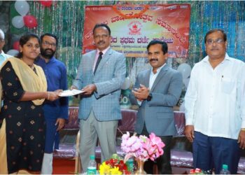 Students should lead a conscientious life and become social workers: Nya B. Narayanappa