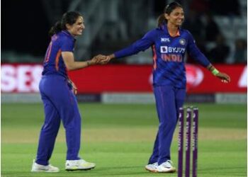 india-womens-beat-england