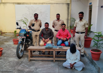 Vijayapura Arrest of a man who was transporting ganja saaksha tv