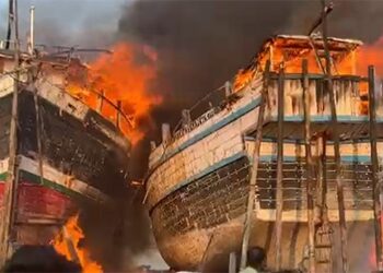Boats caught fire