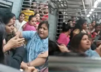 fighting for seats -ಸೀಟಿಗಾಗಿ ಜಡೆ ಜಗಳ ಜುಟ್ಟು ಹಿಡಿದ ಮಹಿಳಾ ಮಣಿಯರು