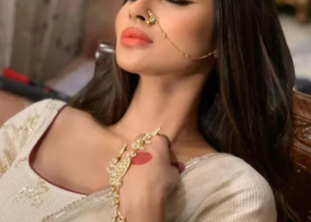 Mouni Roy-ಲಕ್ಷಾಂತರ ಹೃದಯ ಕದ್ದ ಮೌನಿ ರಾಯ್‌