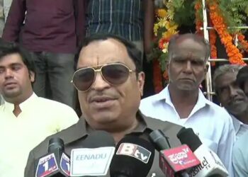 Ramesh Jarkiholi : ಜೆಡಿಎಸ್ ಸಖ್ಯ  ಬೆಳೆಸುತ್ತಾರಾ… ಜಾರಕಿಹೊಳಿ ಸಹೋದರರು ?? ಸಿ ಎಂ ಇಬ್ರಾಹಿಂ ಸುಳಿವು.. 