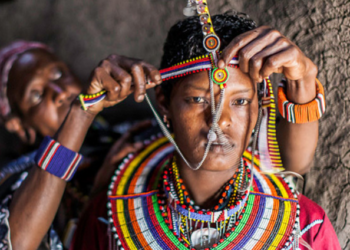 weird wedding traditions , interesting