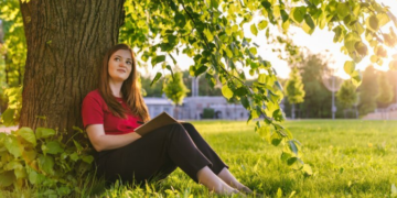 human interest girl lifestyle