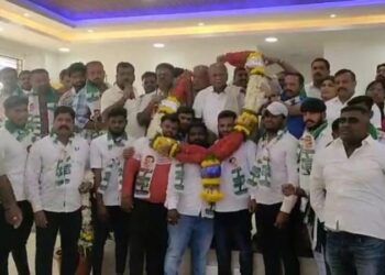 Rowdy sheeters join jds