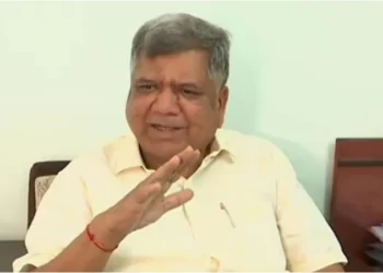 ಚುನಾವಣೆಯಿಂದ ಹಿಂದೆ ಸರಿಯುವಂತೆ ಕರೆ – ಒಪ್ಪದ ಮಾಜಿ ಸಿಎಂ