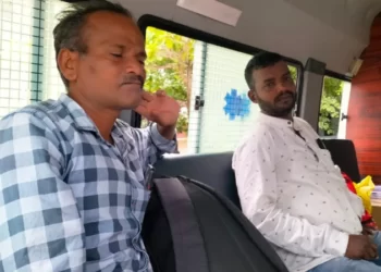 ಚುನಾವಣೆ ಕರ್ತವ್ಯಕ್ಕೆ ಎಣ್ಣೆ ಹೊಡೆದು ಬಂದವರು ಮನೆಗೆ!