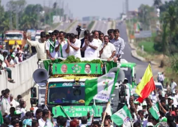 Karnataka Assembly Election: ನಾನು 5 ಸಿಲಿಂಡರ್ ಕೊಡತ್ತೇನಿ; ಜೆಡಿಎಸ್ ಗೆ ಮತ ನೀಡಿ!