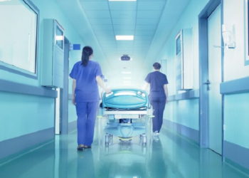 ಆಸ್ಪತ್ರೆಯಿಂದ ಮನೆಗೆ ನಡೆದುಕೊಂಡು ಹೋಗುತ್ತಿದ್ದ ಗರ್ಭಿಣಿ ಸಾವು!