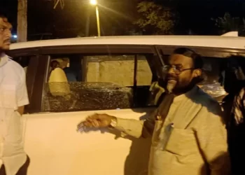 Election: ವಿಧಾನ ಪರಿಷತ್ ಮಾಜಿ ಸಭಾಪತಿ ಕಾರಿನ ಮೇಲೆ ಕಲ್ಲು