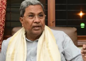 Karnataka Assembly Election: ಎಕ್ಸಿಟ್ ಪೋಲ್ ಗಳಲ್ಲಿ ಕಾಂಗ್ರೆಸ್ ಮುನ್ನಡೆ- ಲೆಕ್ಕಾಚಾರದಲ್ಲಿ ಸಿದ್ದು, ಡಿಕೆಶಿ!