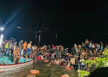 Crime News: ಭೀಕರ ಅಪಘಾತ; ದೋಣಿ ಮುಳುಗಿ 22 ಜನ ಬಲಿ!