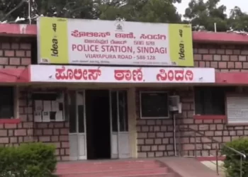 ನಡು ರಸ್ತೆಯಲ್ಲಿಯೇ ಯುವತಿಯ ಬರ್ಬರ ಹತ್ಯೆ