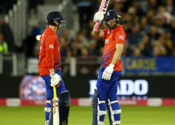 ಆಂಗ್ಲರ ಶಕ್ತಿಯ ಮುಂದೆ ಕುಂದಿದ ಕಿವೀಸ್