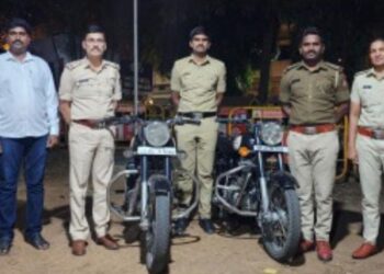 ಕೂಡಿಯೇ ಬಿಟೆಕ್ ಓದಿದವರು ಕೆಲಸ ಸಿಗದಿದ್ದಾಗ ಕೊನೆಗೆ ಮಾಡಿದ್ದೇನು?