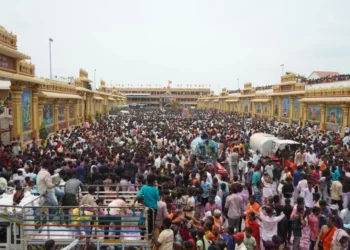 ಮಂತ್ರಾಲಯದಲ್ಲಿ ನಡೆದ ರಾಯರ ರಥೋತ್ಸವ