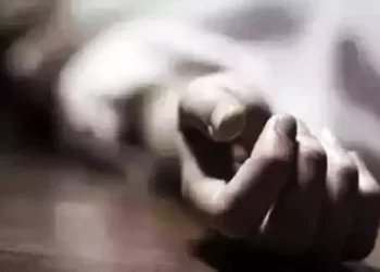 ಪತ್ನಿಯ ಮೇಲೆ ಗುಂಡು ಹಾರಿಸಿದ ಪತಿ